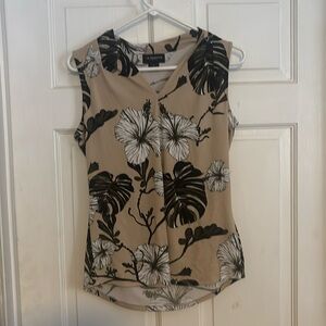 Liz Claiborne business casual sleeveless blouse